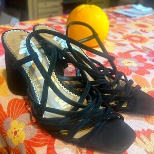 Sam Edelman Daffodil Ankle Strap Suede black Sandals